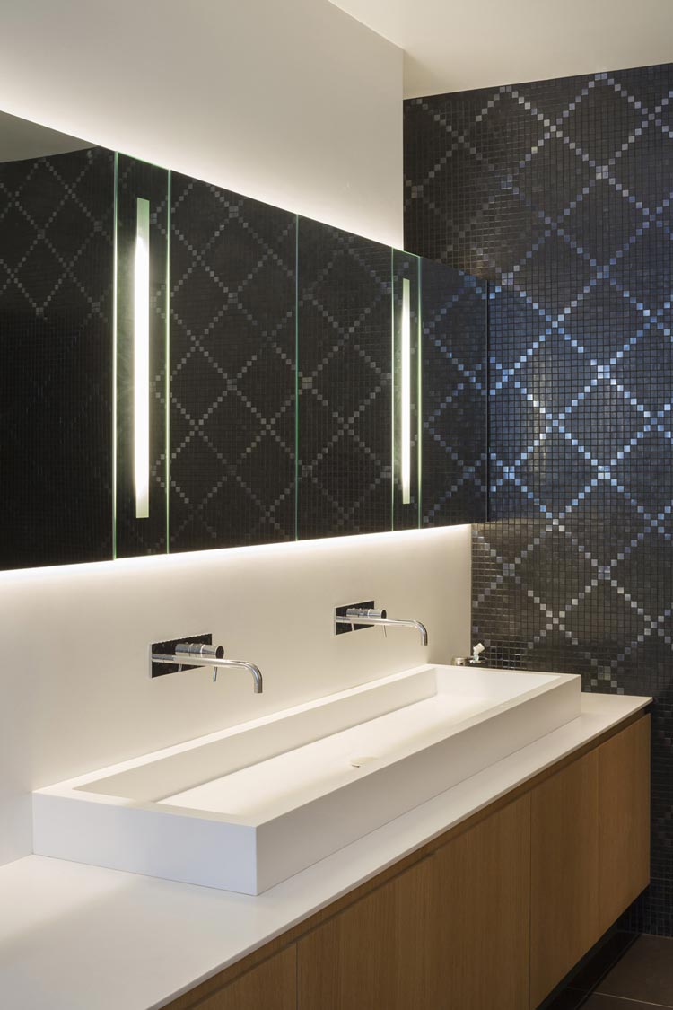 mosaique bisazza noire motif losange