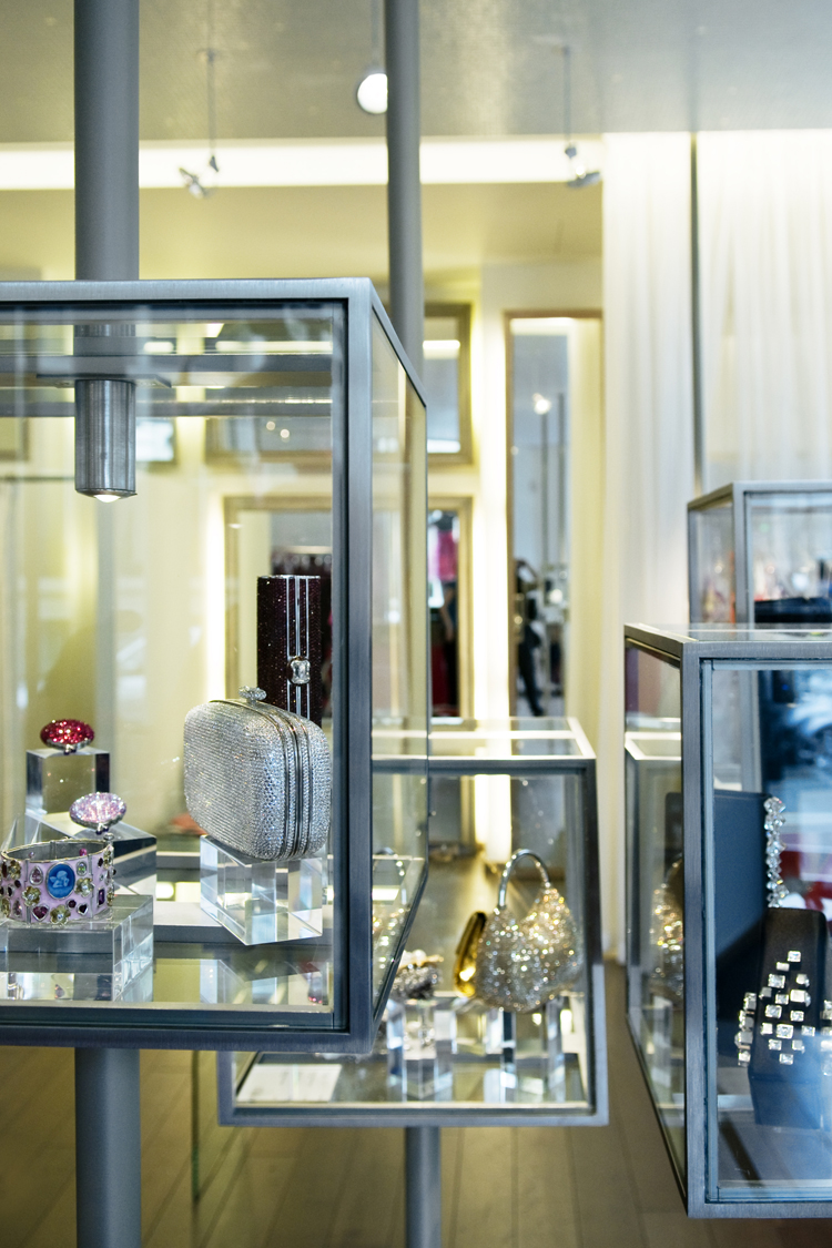 vitrine bijoux acier