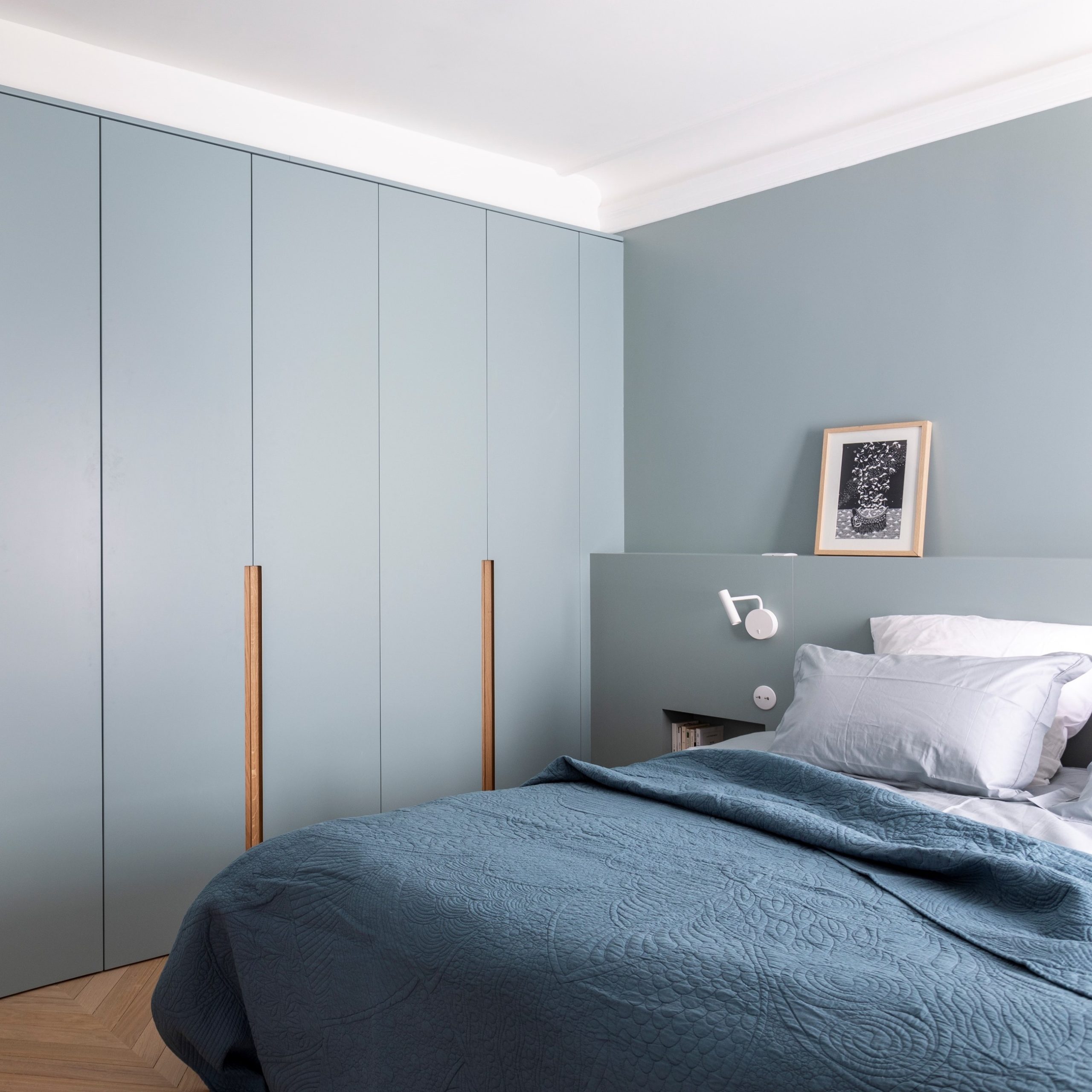 carre chambre bleu dressing tete de lit liseuse astro