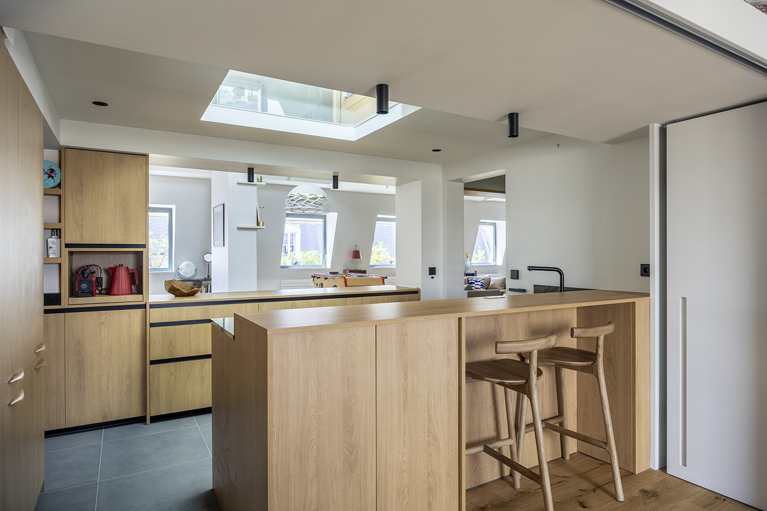 cuisine ouverte traversante extension chene clair ilot