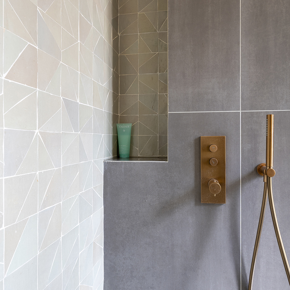 douche zelliges niche cuivre